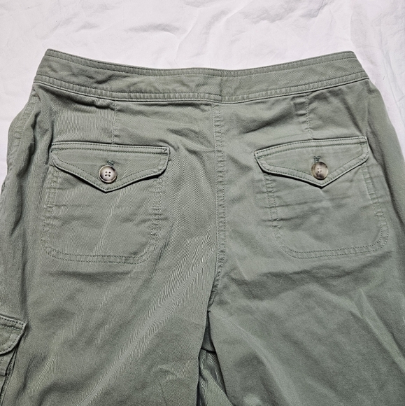 L.L. Bean Womens Favorite Fit 9" Cargo Shorts w/Drawstring Olive Army Green sz 6 - Picture 3 of 7